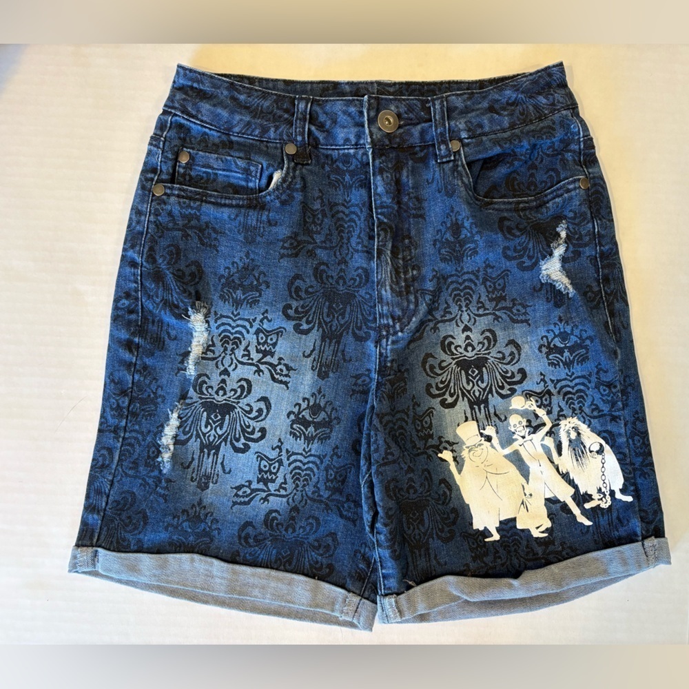 Disney The Haunted Mansion graphic distressed cuffed jean shorts size XS